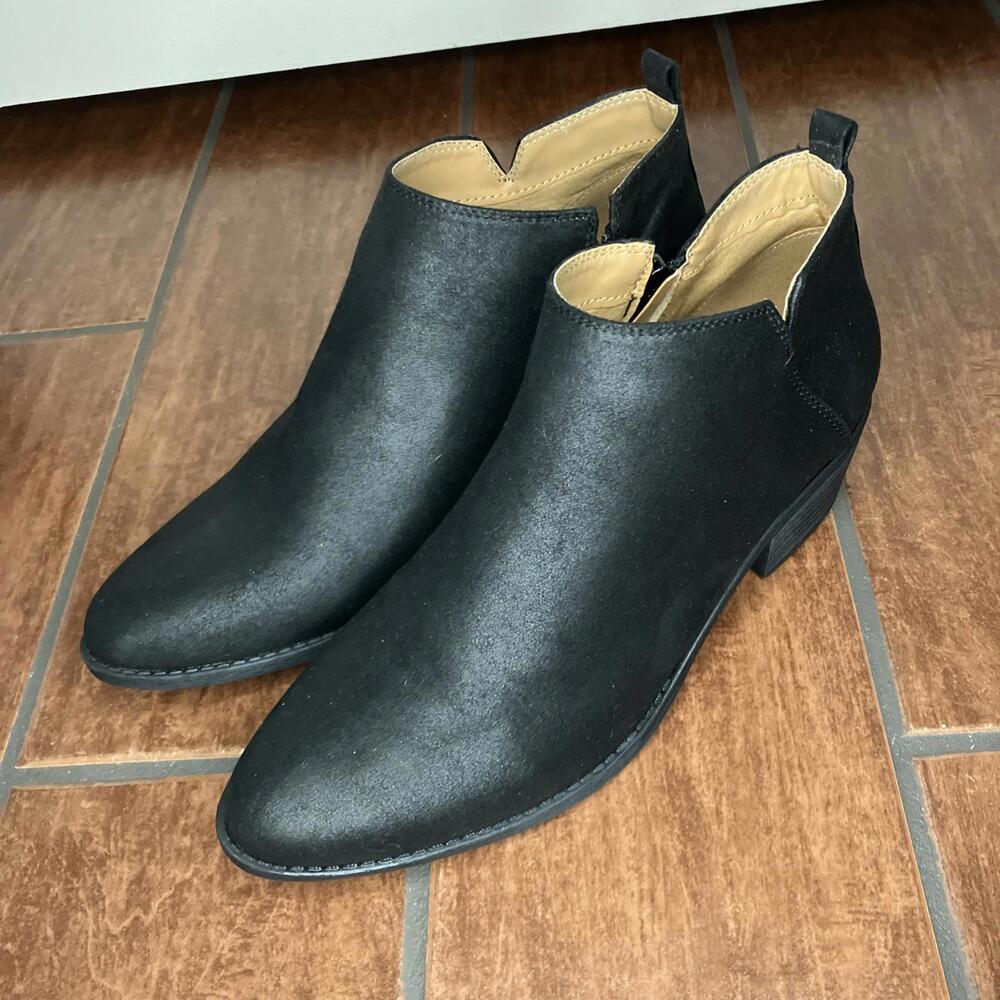 Solely Black By BKE Black Bootie Size 10M NEW